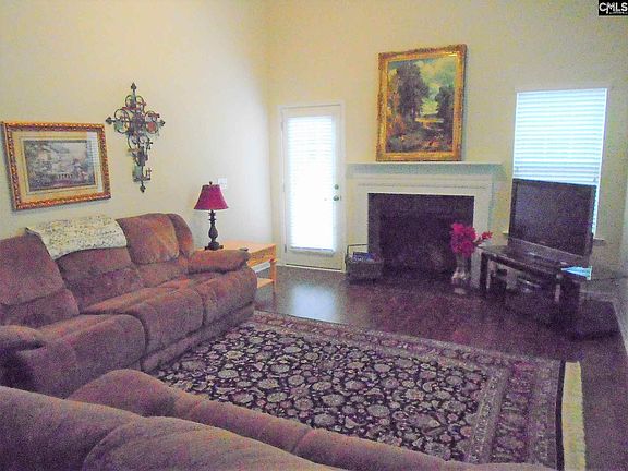 4th image of 144 Wainscot Oak Ln