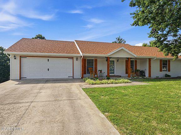 3rd image of 1056 Choctaw Ridge Dr