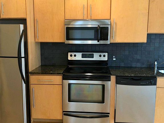 2nd image of 68 Main St #712