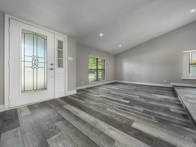 3505 Creststone Dr — Photo 10