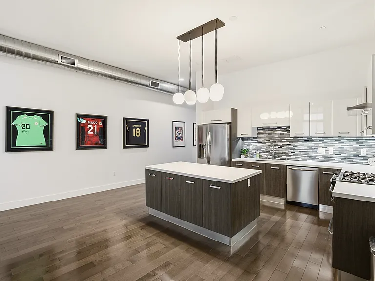 433 Pine Ave #306 — Photo 8