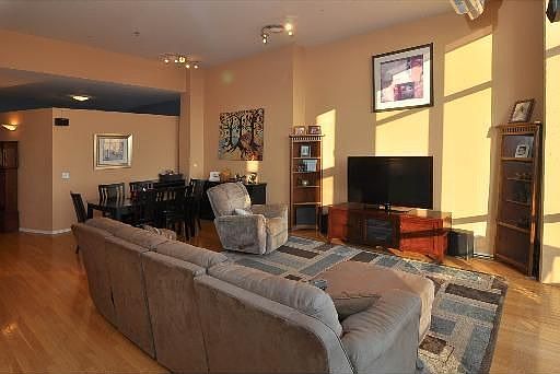 5th image of 1530 S State St #180