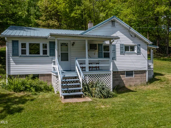 863 22nd Rte, Hollidaysburg, PA 16648