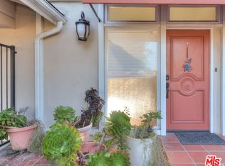 5937 S La Cienega Blvd, Los Angeles, CA 90056