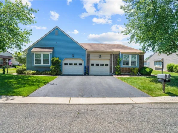 8 Franklin Pierce Dr #A, Monroe Township, NJ 08831