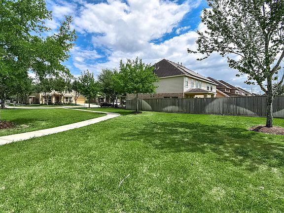 2nd image of 5039 Crystal Bluff Ct