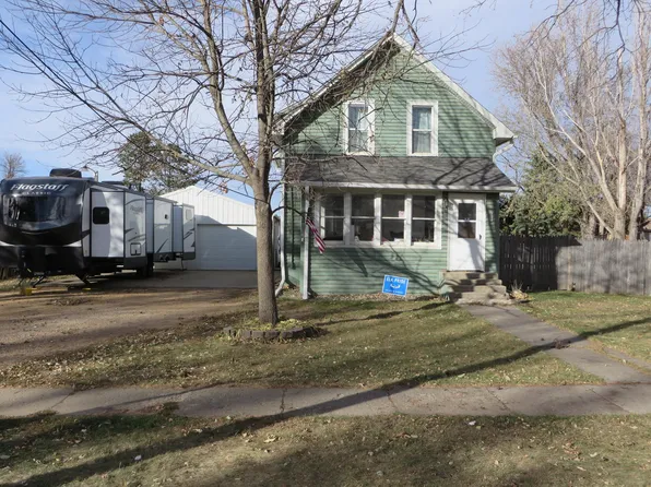 309 E 2nd St, Elkton, SD 57026
