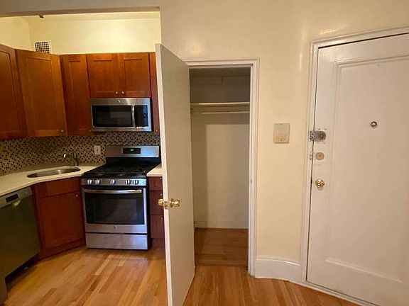 2nd image of 157 Garfield Pl