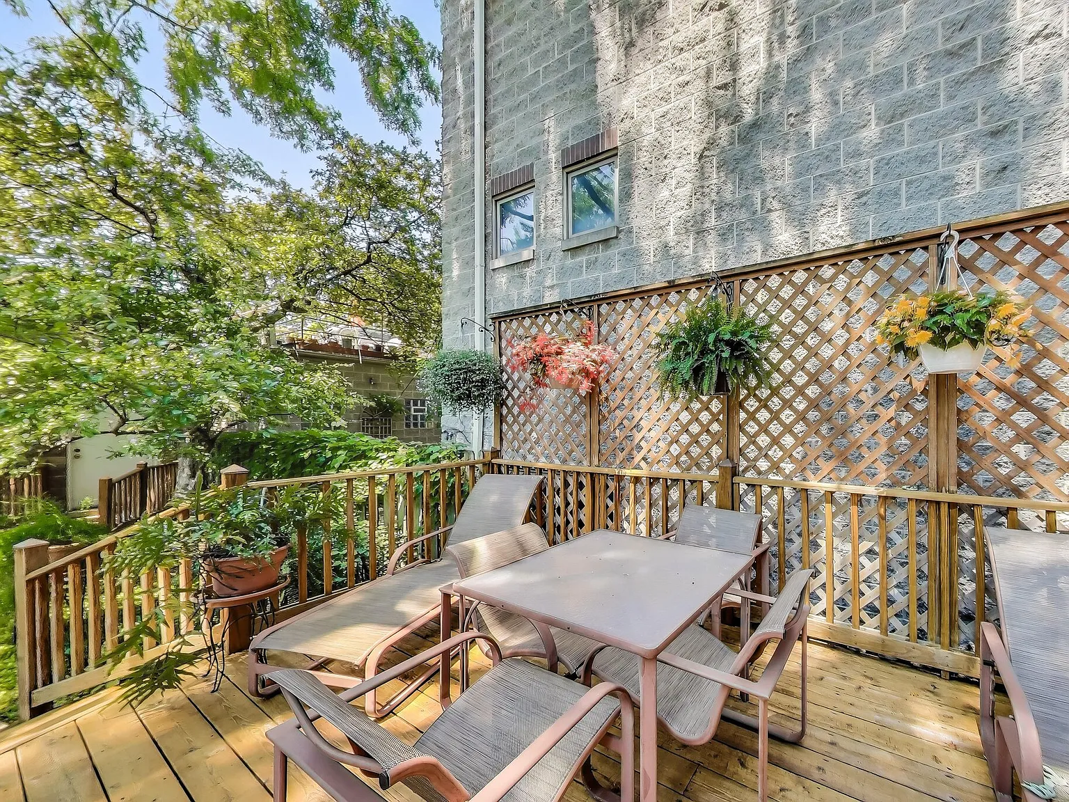 3 bed, 2.5 bath, 2448 sqft, $6,100 — Photo 4