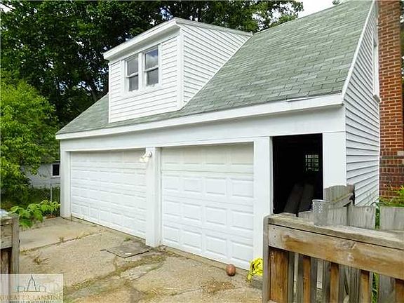 2nd image of 223 S Hayford Ave