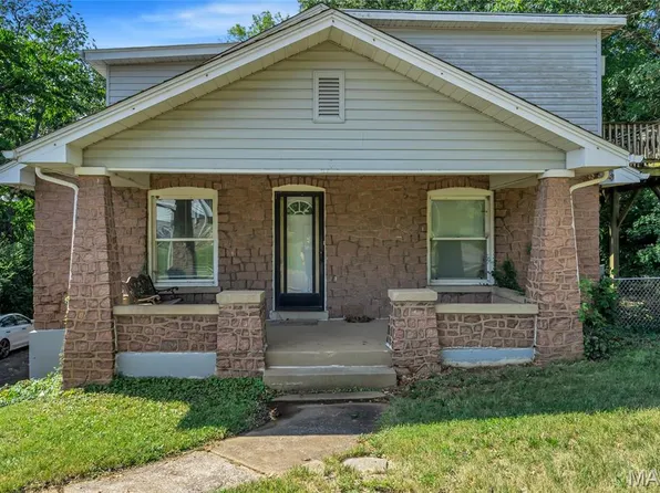 3612 Yaeger Rd, Saint Louis, MO 63129