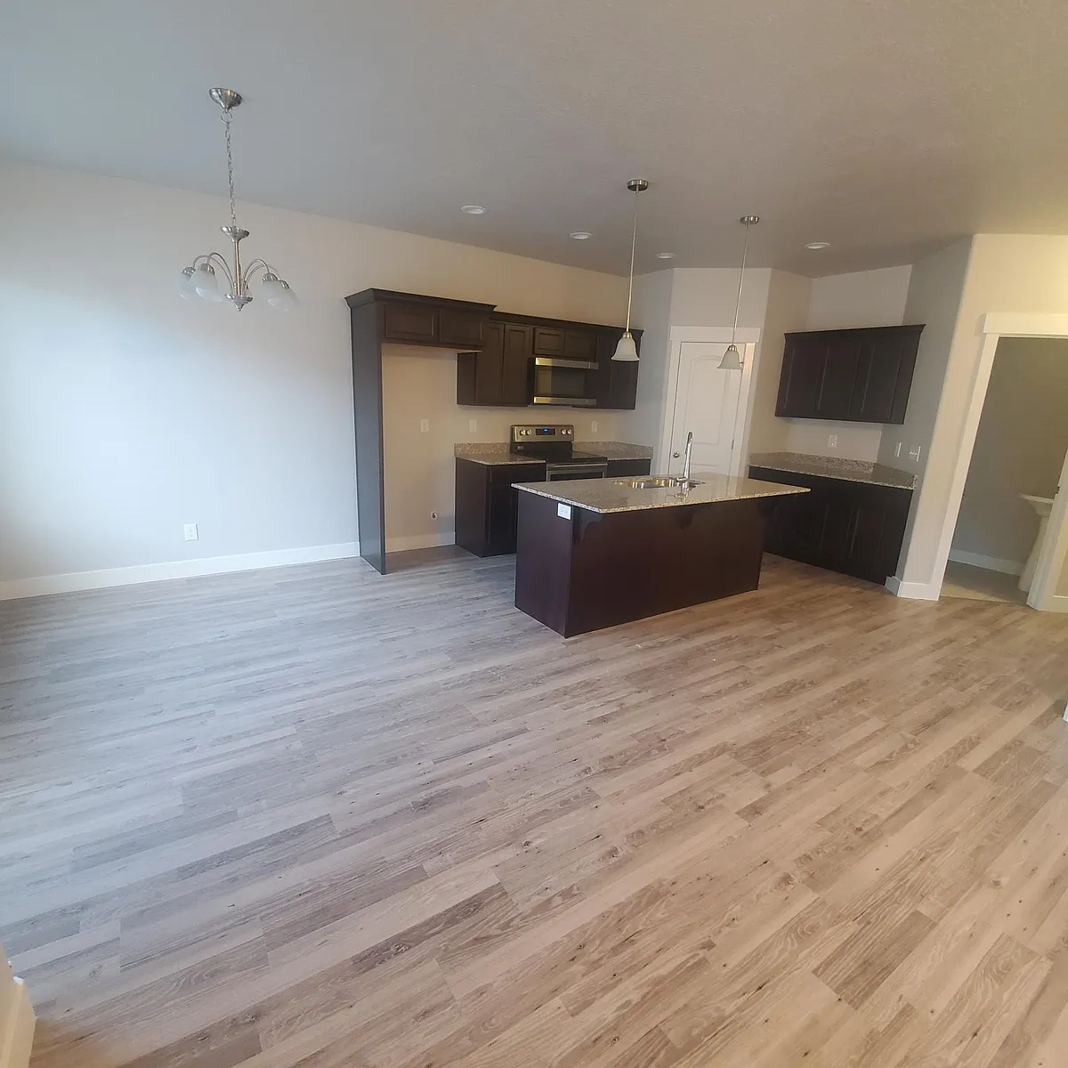 Building Photo - 1640 N 3950 W