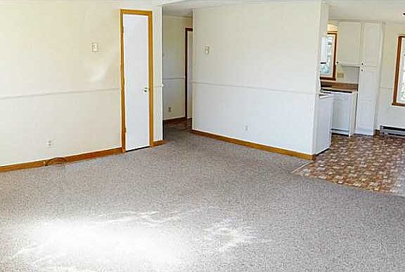 3rd image of 6790 Hilltop Dr