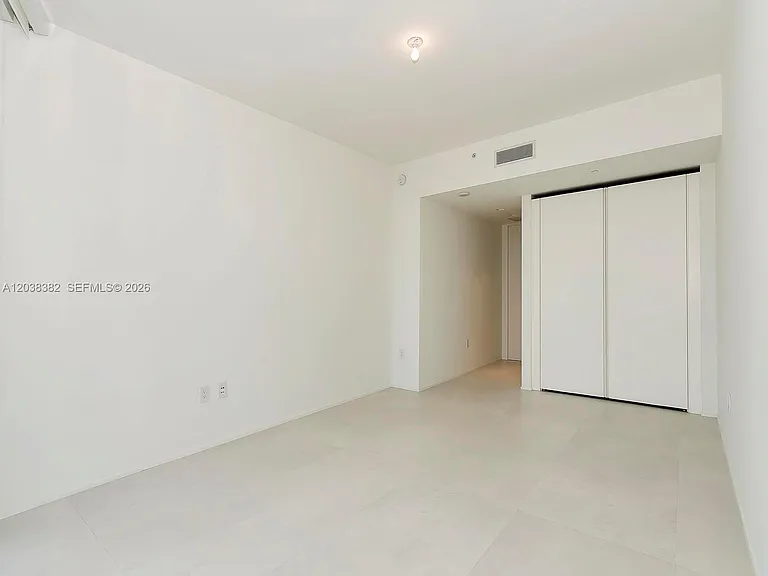 1000 Biscayne Blvd #2002 — Photo 52
