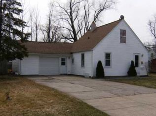 13 Beech Rd, Amherst, NY 14226