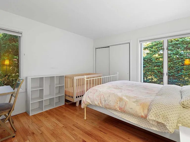 588 Pleasure Dr — Photo 8