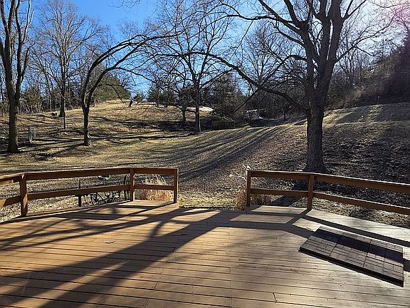 3rd image of 813 College Rd