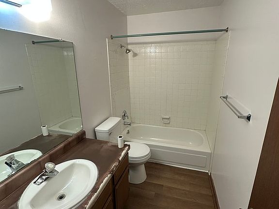 5th image of 1409 E Iron Ave #303A