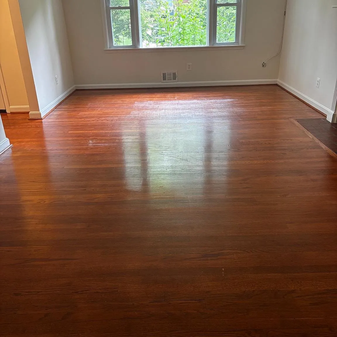 3 bed, 2.5 bath, 1344 sqft, $3,750 — Photo 4