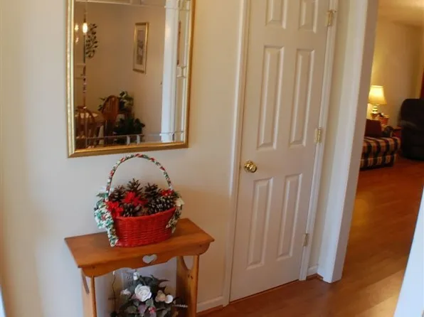 110 Brookfield Cir, West Columbia, SC 29172