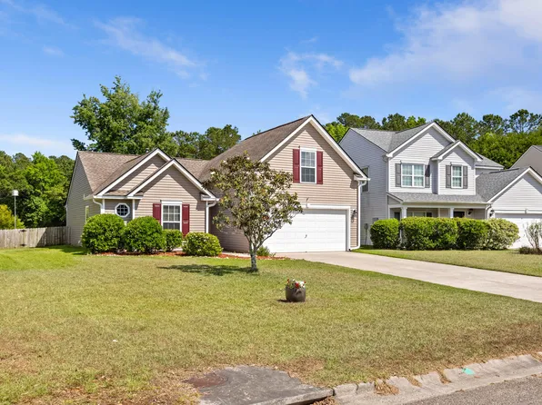 207 Sparkleberry Ln, Ladson, SC 29456