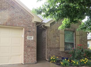 129 Sierra Dr, Waxahachie, TX 75167