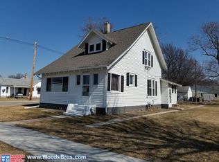 826 N Nebraska Ave, York, NE 68467