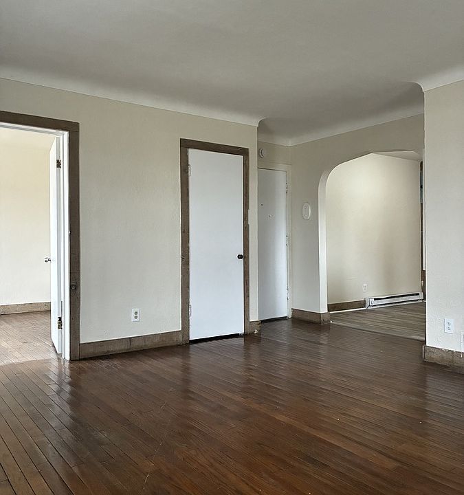 1st image of 1907 Ottawa Dr #8