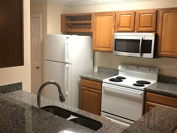 5th image of 18159 Bridle Club Dr Unit 18159