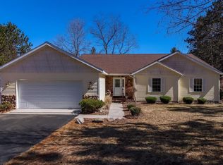 5224 Glendenning Trl, Williamsburg, MI 49690