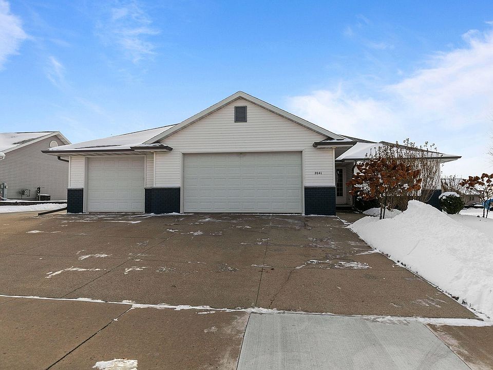 1st image of 2041 Foxland St