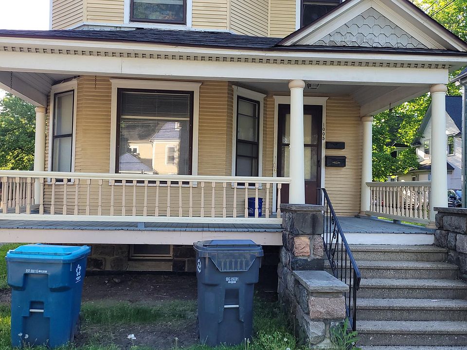 1st image of 1005 S Westnedge Ave #1