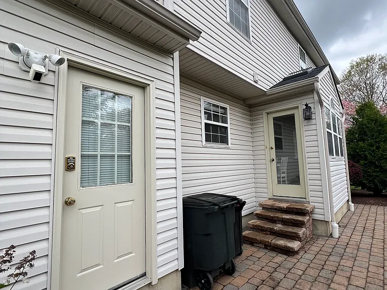 2386 Dubonnet Dr — Photo 7
