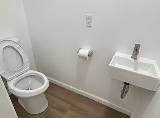 8010 165th St FLOOR 1, Jamaica, NY 11432