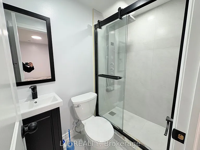 30 Lavron Ct #BASEMENT — Photo 15