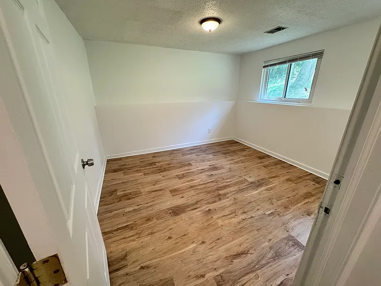 6995 Leytonstone Blvd — Photo 41