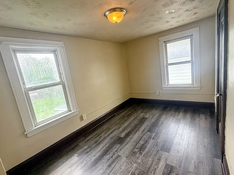 36 W Wilbeth Rd — Photo 13