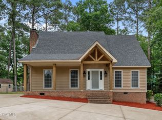 202 Guinevere Ln, Greenville, NC 27858