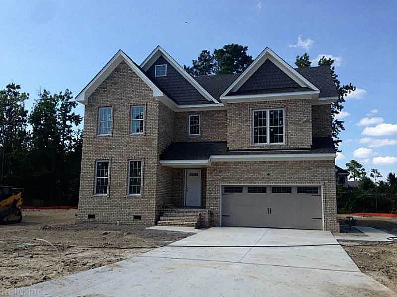 2nd image of 1820 Chloe Ln