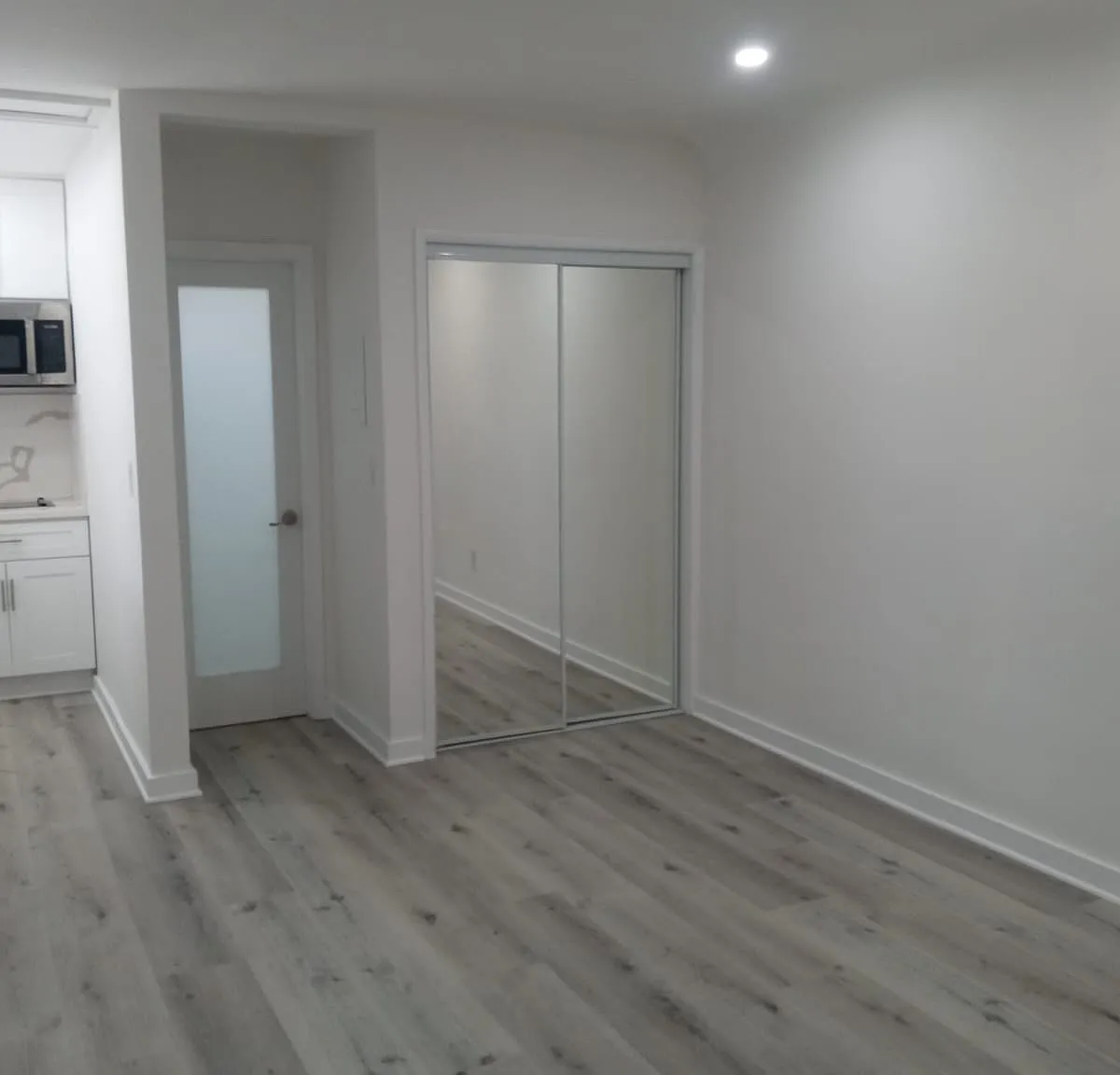 1233 Gordon St — Photo 4