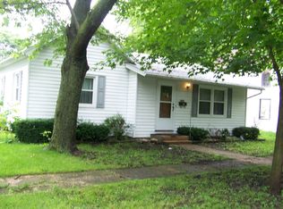 303 E Orchard St, Forrest, IL 61741