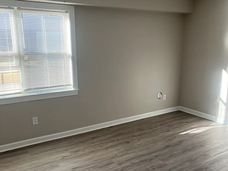 4107 Park Ave — Photo 6