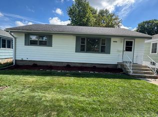 17917 Chicago Ave, Lansing, IL 60438