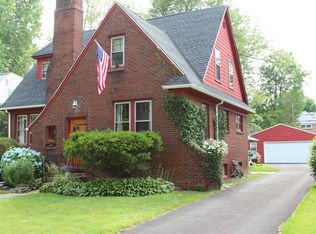 323 Berryman Dr, Amherst, NY 14226