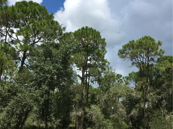 9610 Pleasant Dr, Sebring, FL 33875