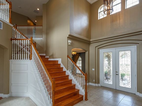 2nd image of 1172 Cypress Loft Pl