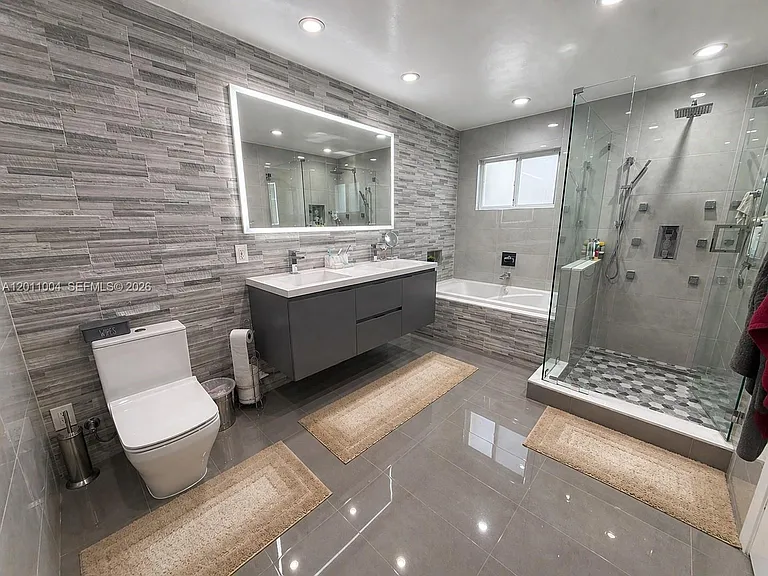 10290 SW 24th Ct — Photo 23