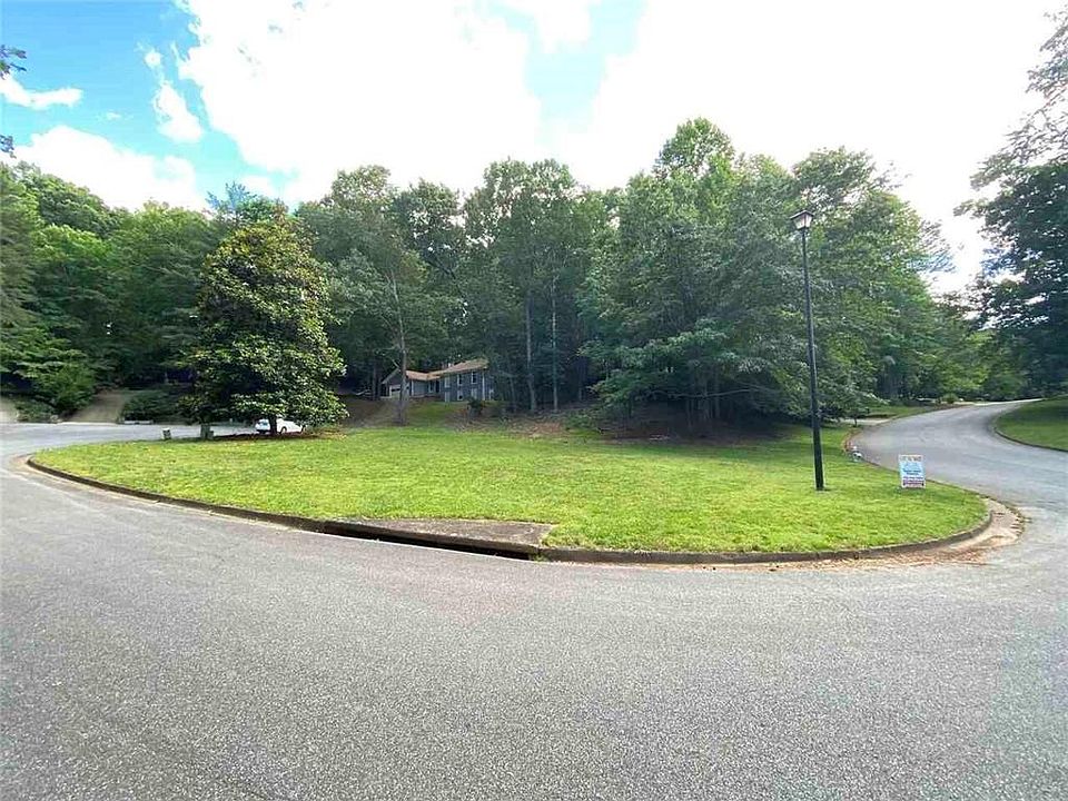 1st image of 0 Lake Pines Ct