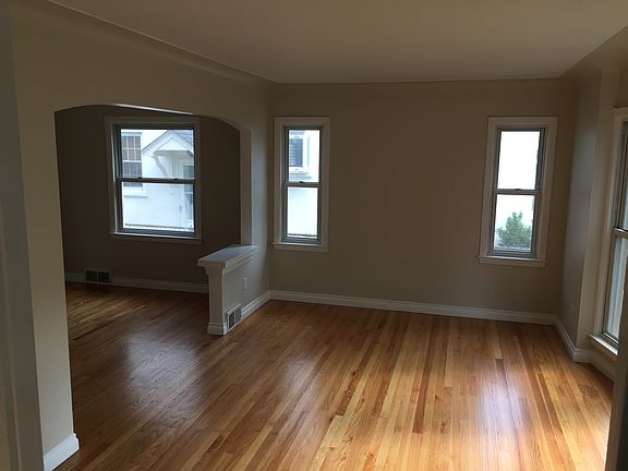 4th image of 1604 N Altadena Ave