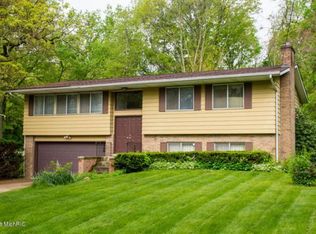 308 Carey Mission Dr, Niles, MI 49120